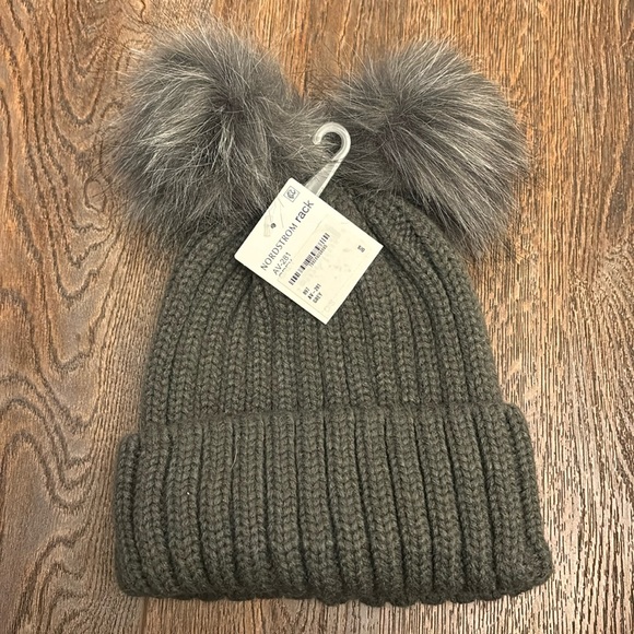 Magid Hats Women’s Knit Beanie, With Pom Poms, OS. Gray. NWT. - Picture 1 of 5
